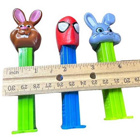 Three Pez Dispensers (Used - Excellent Condition) 🐰🕷️ - Picture 3 of 3